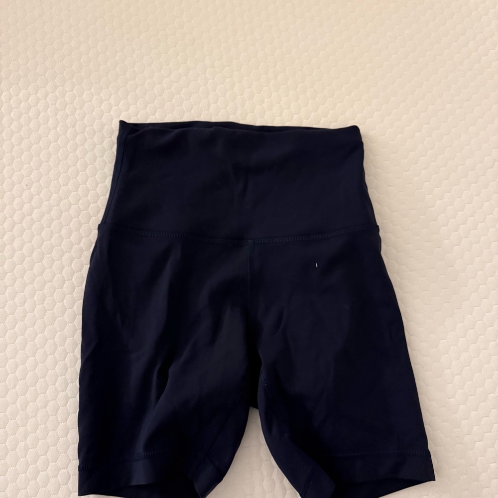 Lululemon Align 6” shorts